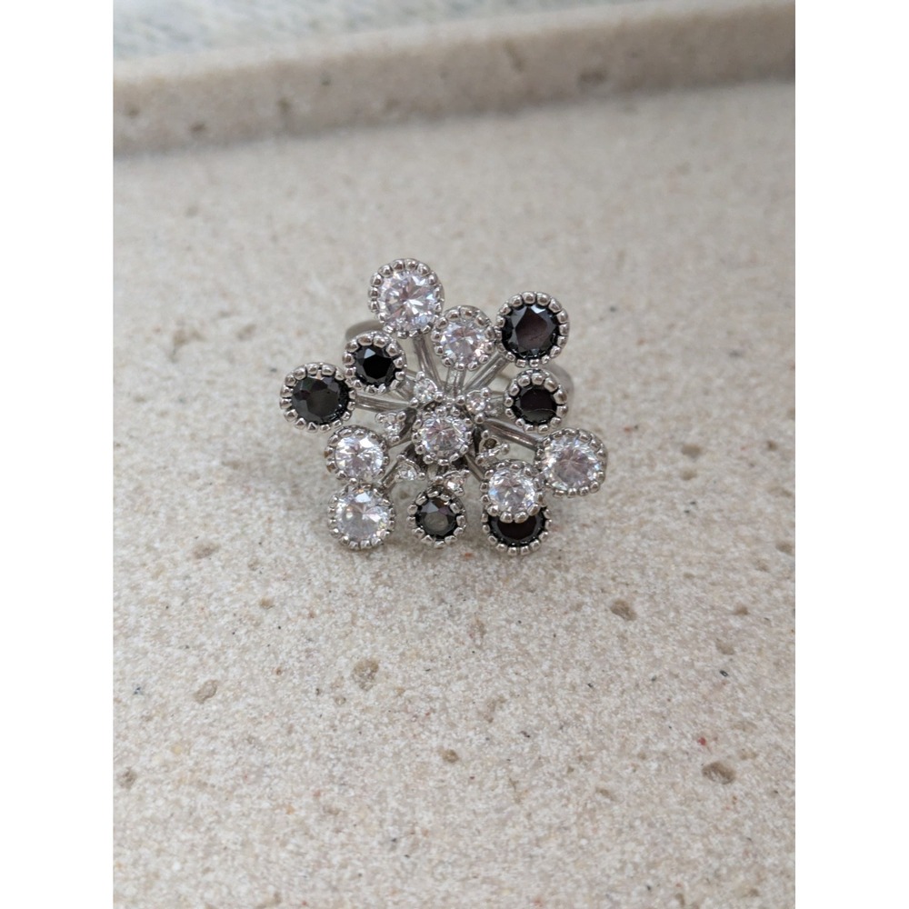 Silver Tone Floral Cluster Cocktail Ring Rhinestones Size 7 Elegant